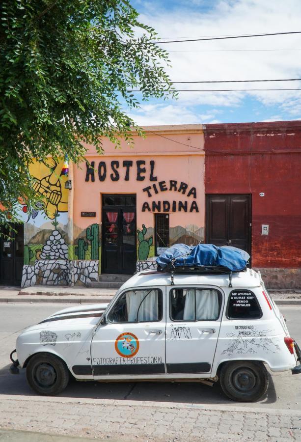 Tierra Andina Hostel Tilcara Exterior photo